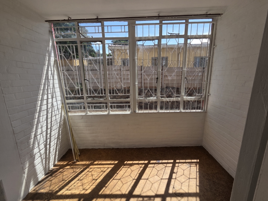 To Let 2 Bedroom Property for Rent in Sea View KwaZulu-Natal