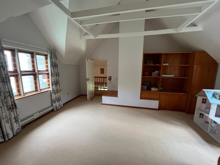 5 Bedroom Property for Sale in Nottingham Road KwaZulu-Natal