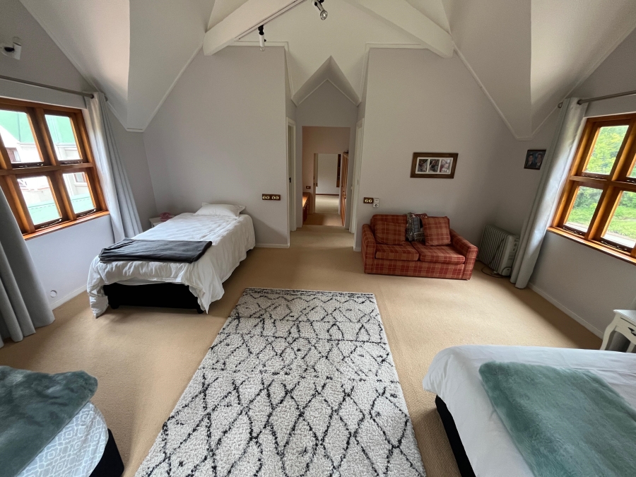 5 Bedroom Property for Sale in Nottingham Road KwaZulu-Natal