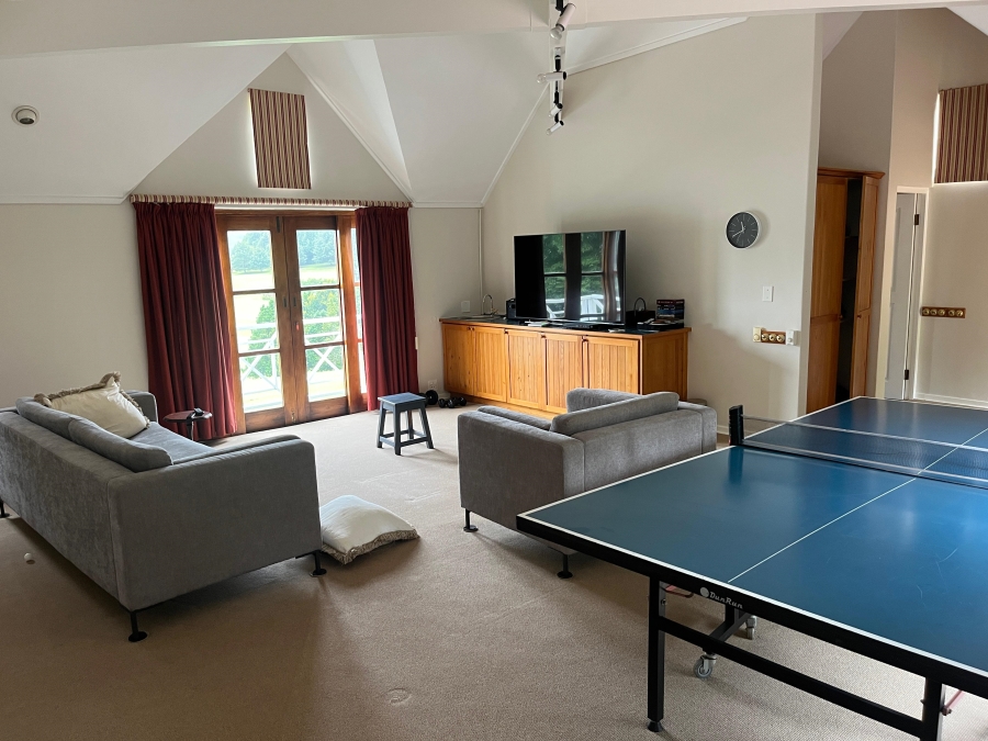 5 Bedroom Property for Sale in Nottingham Road KwaZulu-Natal