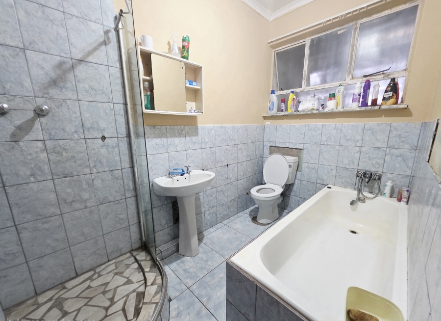 2 Bedroom Property for Sale in Fairview KwaZulu-Natal