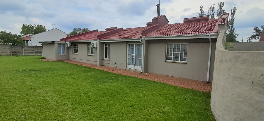 4 Bedroom Property for Sale in Pioneer Park KwaZulu-Natal