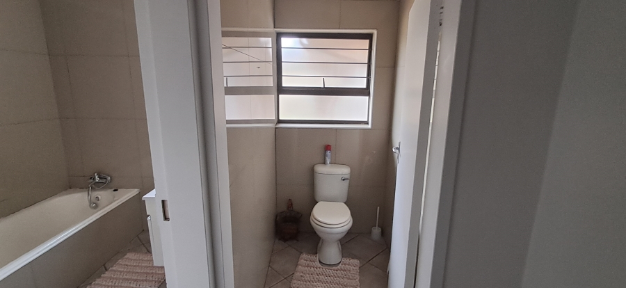 4 Bedroom Property for Sale in Pioneer Park KwaZulu-Natal