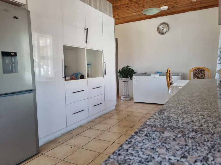 4 Bedroom Property for Sale in Naidooville KwaZulu-Natal