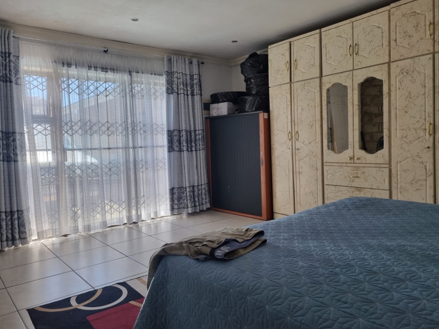 4 Bedroom Property for Sale in Naidooville KwaZulu-Natal