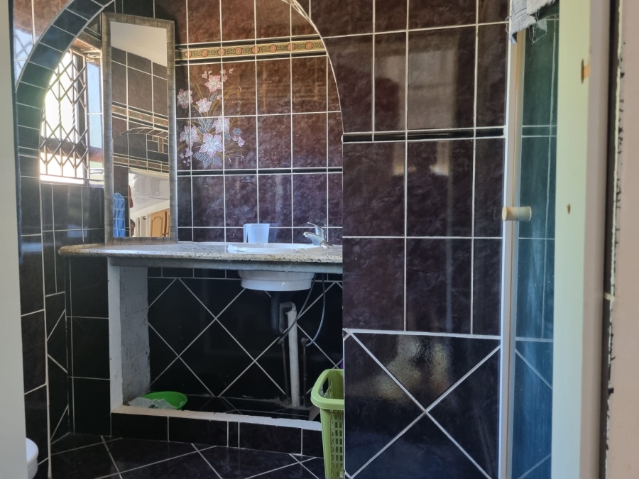 4 Bedroom Property for Sale in Naidooville KwaZulu-Natal