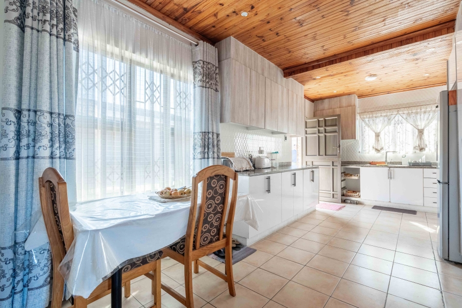 4 Bedroom Property for Sale in Naidooville KwaZulu-Natal