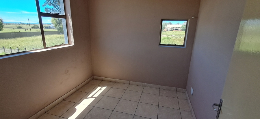 2 Bedroom Property for Sale in Madadeni J KwaZulu-Natal