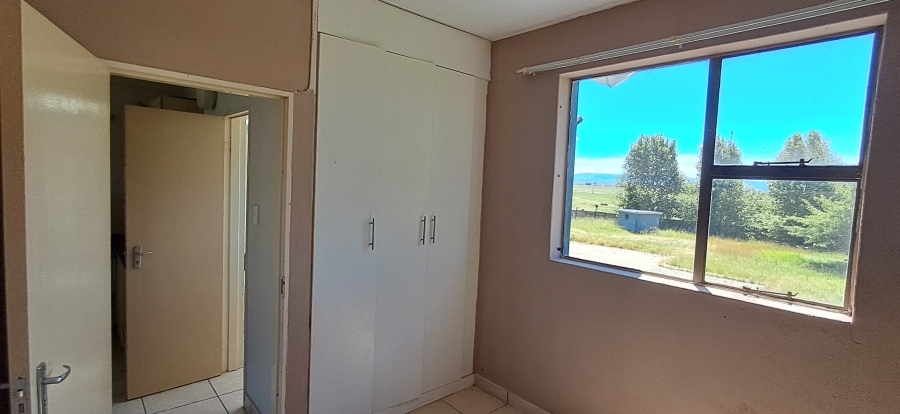 2 Bedroom Property for Sale in Madadeni J KwaZulu-Natal