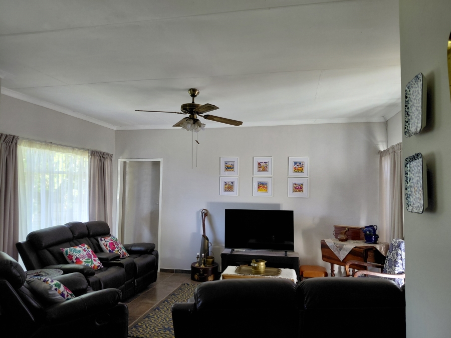 4 Bedroom Property for Sale in Pioneer Park KwaZulu-Natal