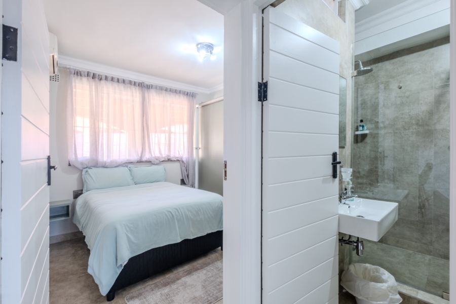 2 Bedroom Property for Sale in Umhlanga KwaZulu-Natal