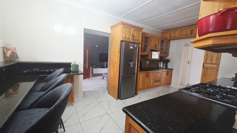 4 Bedroom Property for Sale in Meer En See KwaZulu-Natal
