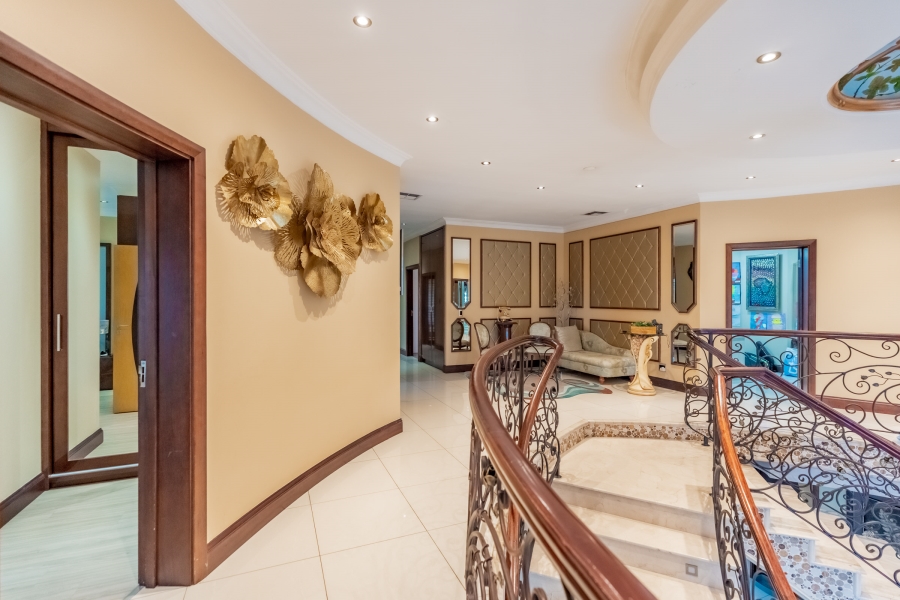 6 Bedroom Property for Sale in Reservoir Hills KwaZulu-Natal