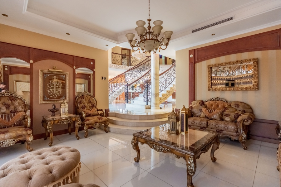 6 Bedroom Property for Sale in Reservoir Hills KwaZulu-Natal