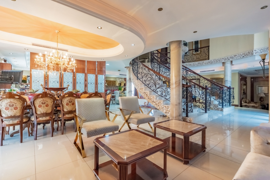 6 Bedroom Property for Sale in Reservoir Hills KwaZulu-Natal