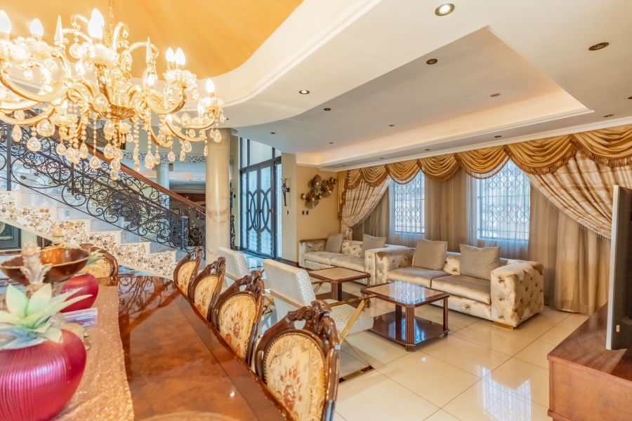 6 Bedroom Property for Sale in Reservoir Hills KwaZulu-Natal