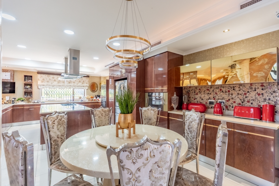 6 Bedroom Property for Sale in Reservoir Hills KwaZulu-Natal