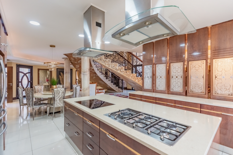 6 Bedroom Property for Sale in Reservoir Hills KwaZulu-Natal