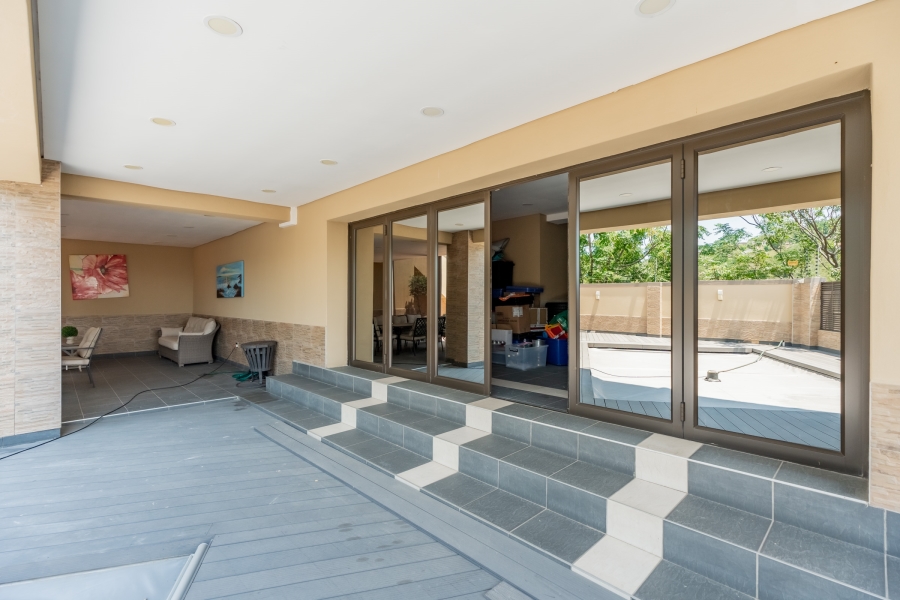 6 Bedroom Property for Sale in Reservoir Hills KwaZulu-Natal