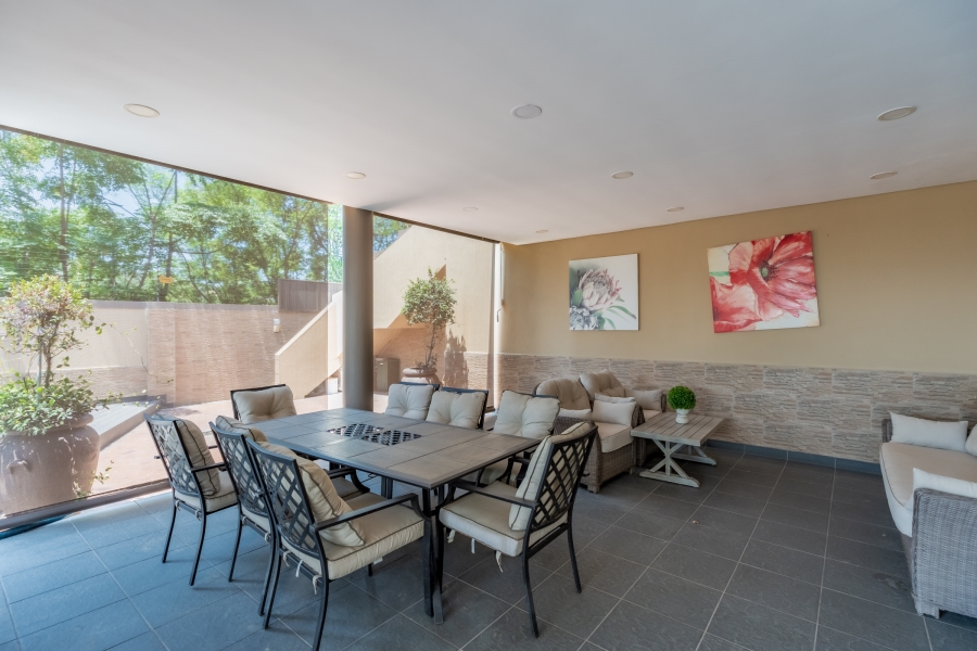 6 Bedroom Property for Sale in Reservoir Hills KwaZulu-Natal