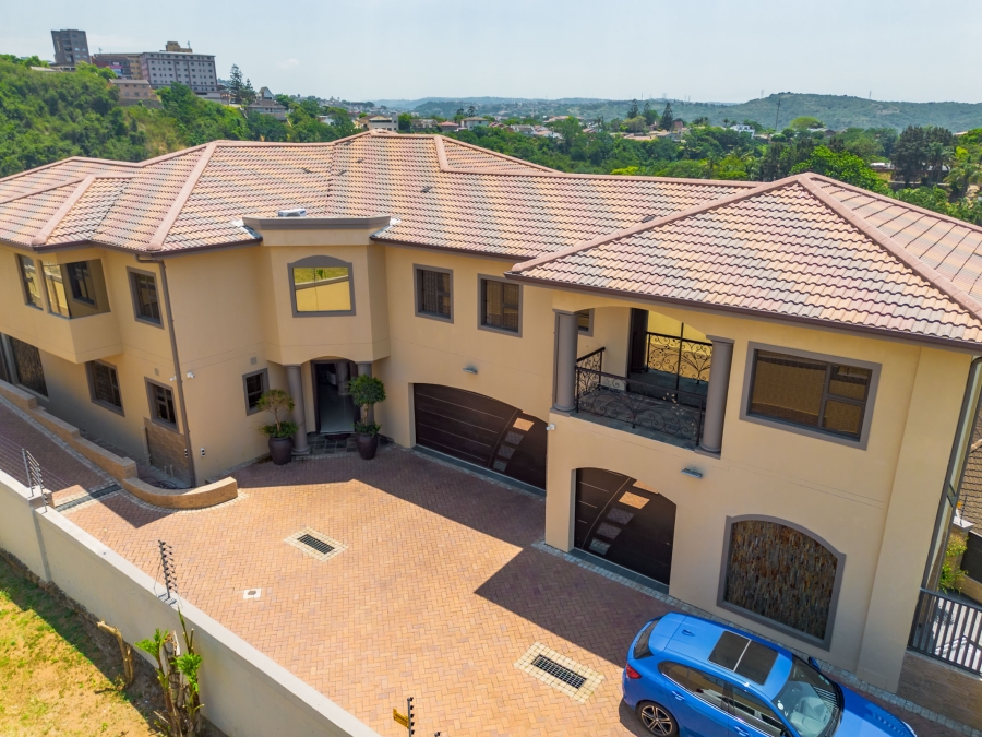 6 Bedroom Property for Sale in Reservoir Hills KwaZulu-Natal