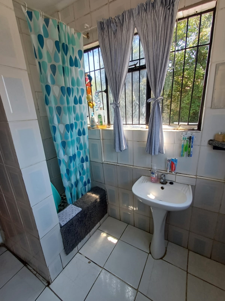 2 Bedroom Property for Sale in Mooi River KwaZulu-Natal