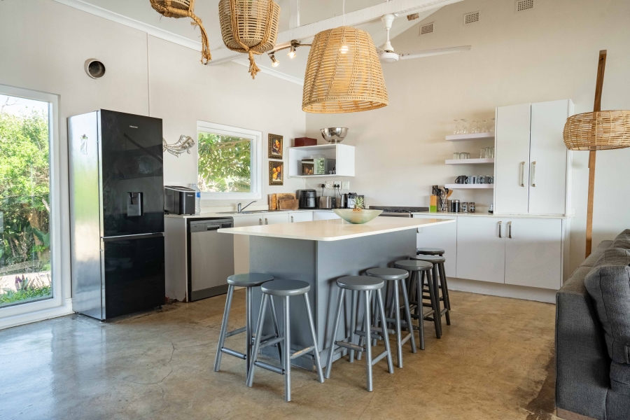 5 Bedroom Property for Sale in Widenham KwaZulu-Natal