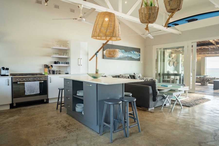 5 Bedroom Property for Sale in Widenham KwaZulu-Natal