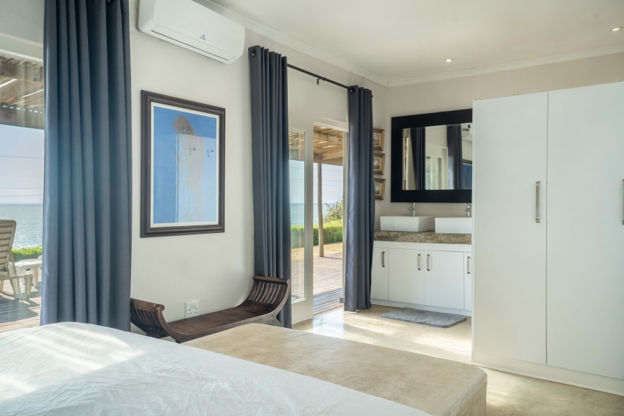 5 Bedroom Property for Sale in Widenham KwaZulu-Natal