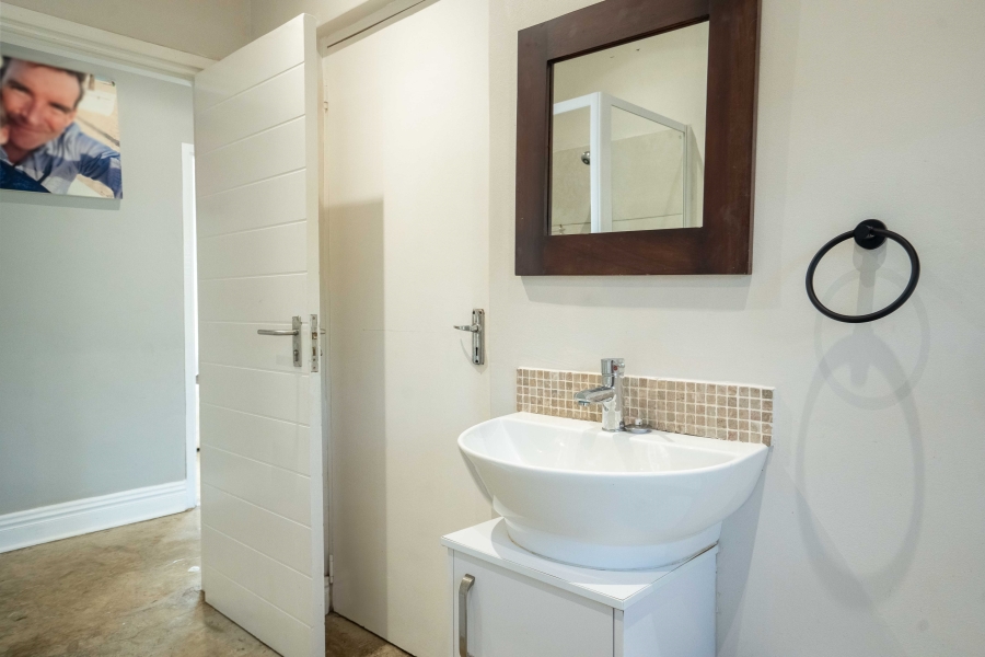 5 Bedroom Property for Sale in Widenham KwaZulu-Natal