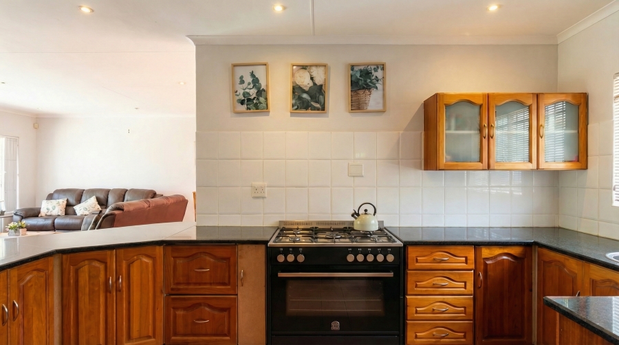 7 Bedroom Property for Sale in Mountain Homes KwaZulu-Natal