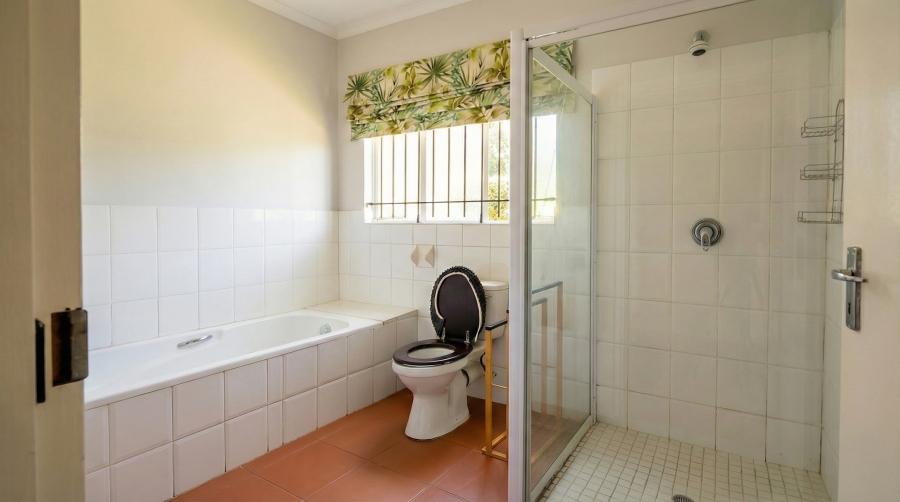 7 Bedroom Property for Sale in Mountain Homes KwaZulu-Natal