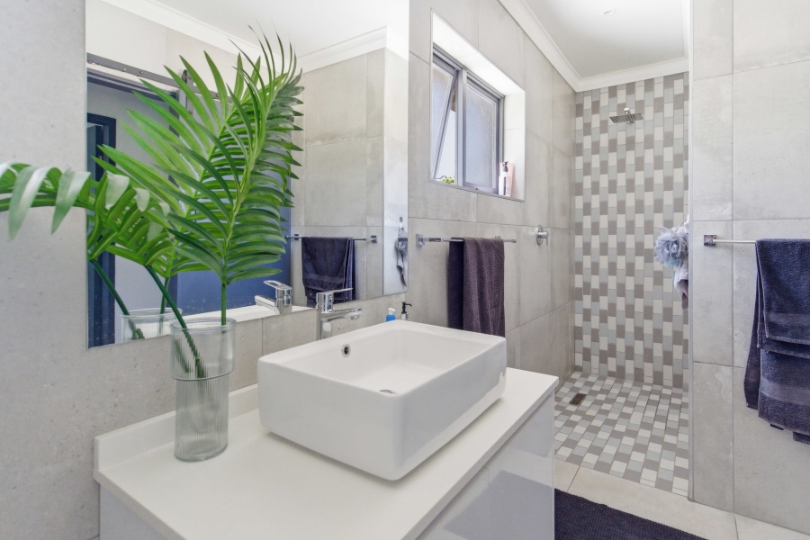 2 Bedroom Property for Sale in Umkomaas KwaZulu-Natal