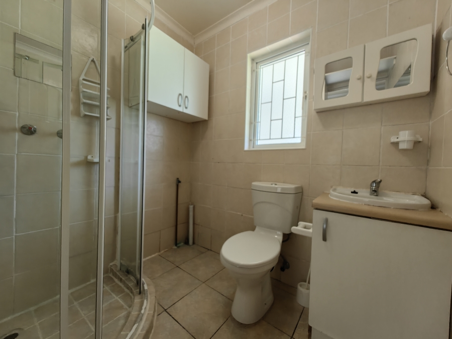 1 Bedroom Property for Sale in Scottburgh Central KwaZulu-Natal