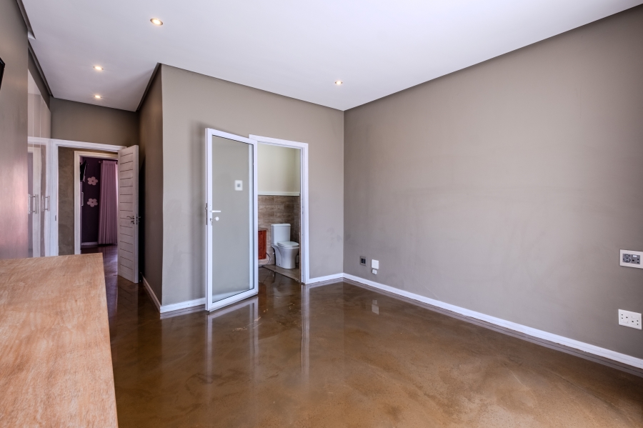 2 Bedroom Property for Sale in La Lucia Ridge KwaZulu-Natal