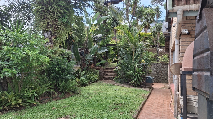 4 Bedroom Property for Sale in Amanzimtoti KwaZulu-Natal
