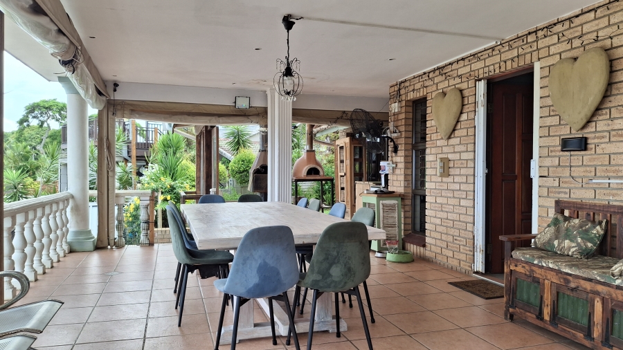 4 Bedroom Property for Sale in Amanzimtoti KwaZulu-Natal