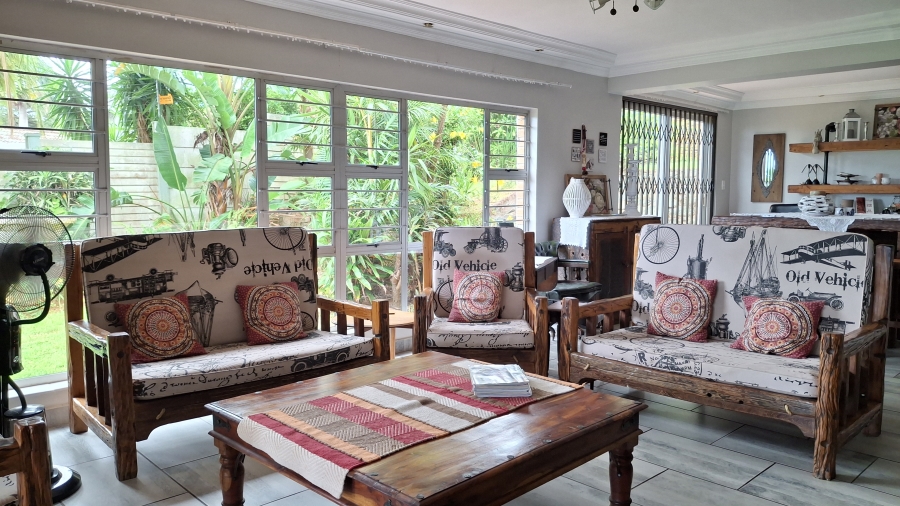 4 Bedroom Property for Sale in Amanzimtoti KwaZulu-Natal