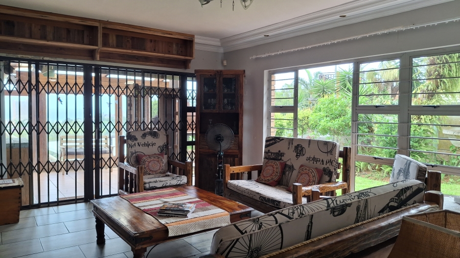 4 Bedroom Property for Sale in Amanzimtoti KwaZulu-Natal