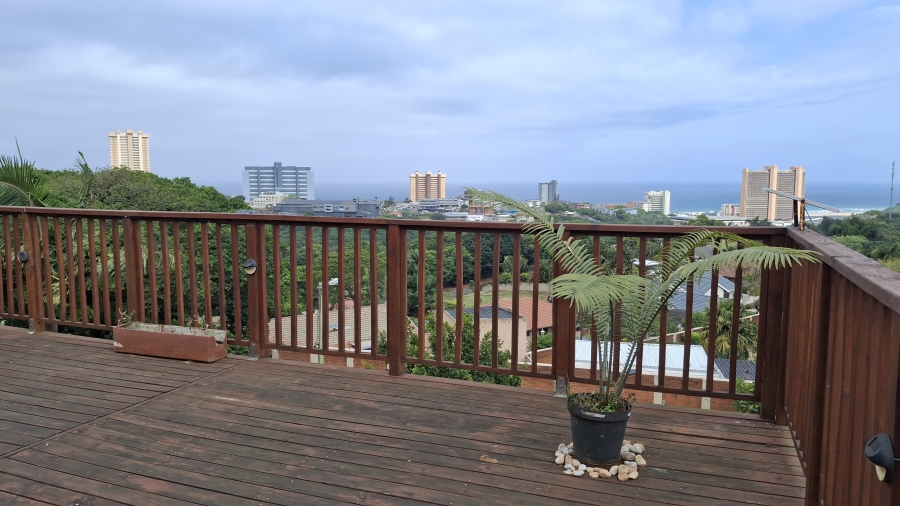 4 Bedroom Property for Sale in Amanzimtoti KwaZulu-Natal