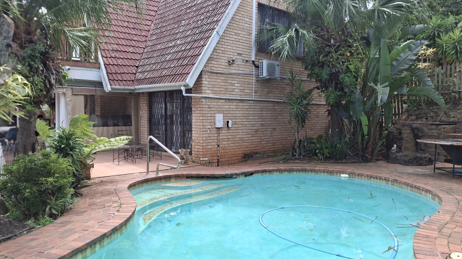 4 Bedroom Property for Sale in Amanzimtoti KwaZulu-Natal