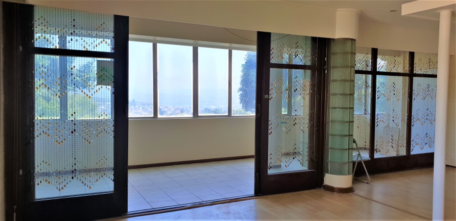 To Let 3 Bedroom Property for Rent in Essenwood KwaZulu-Natal