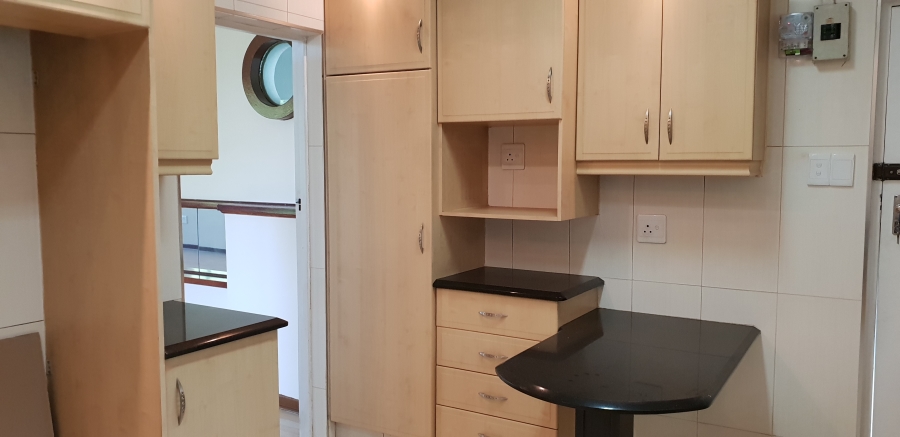 To Let 3 Bedroom Property for Rent in Essenwood KwaZulu-Natal