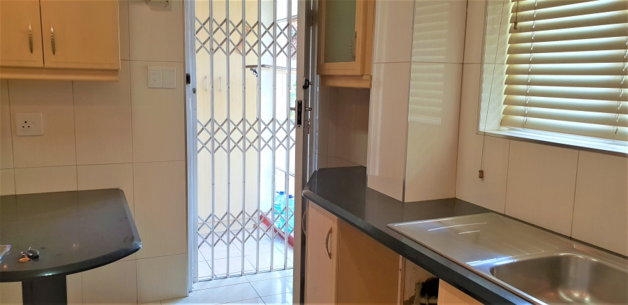 To Let 3 Bedroom Property for Rent in Essenwood KwaZulu-Natal