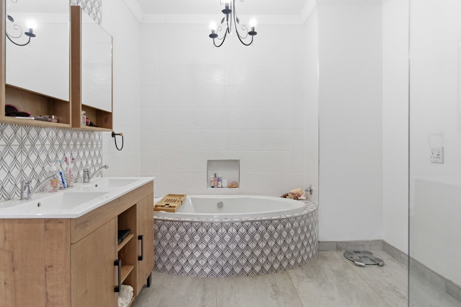 3 Bedroom Property for Sale in Amanzimtoti KwaZulu-Natal