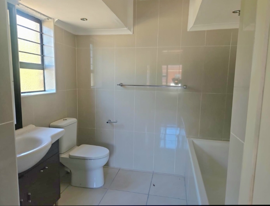 3 Bedroom Property for Sale in Amanzimtoti KwaZulu-Natal