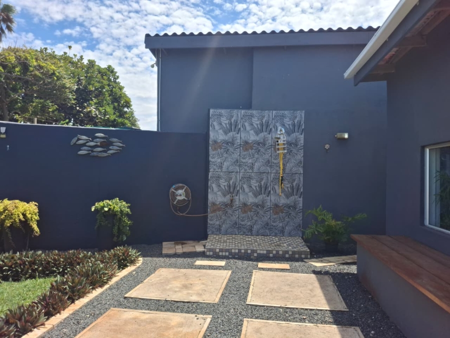 3 Bedroom Property for Sale in Tugela Mouth KwaZulu-Natal