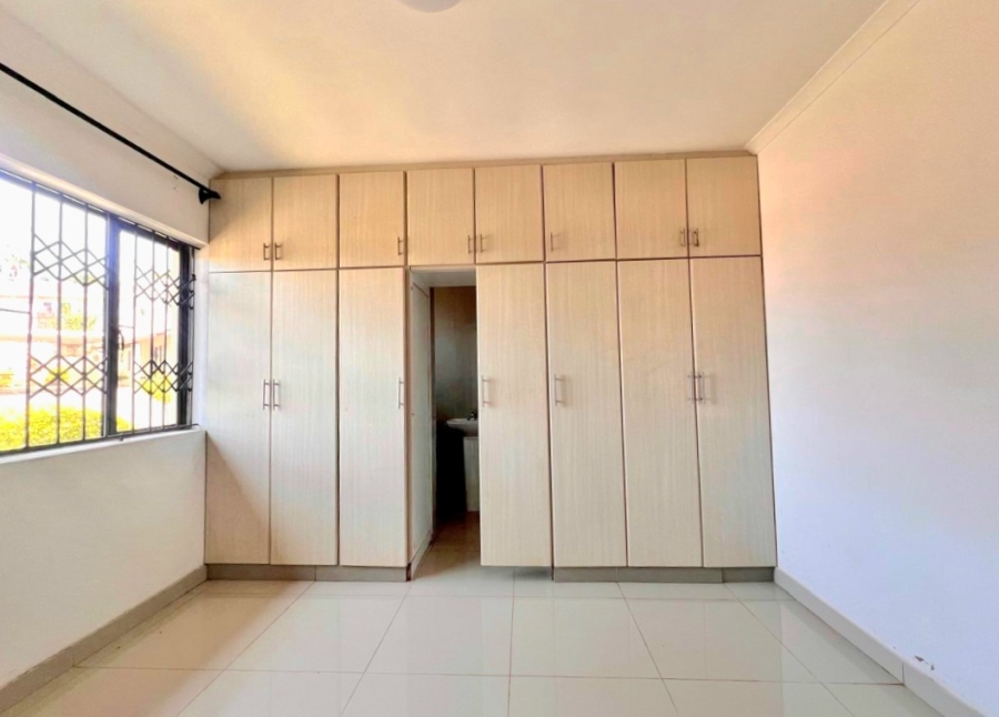 2 Bedroom Property for Sale in Amanzimtoti KwaZulu-Natal