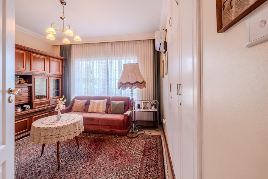 5 Bedroom Property for Sale in La Lucia KwaZulu-Natal