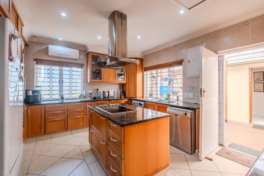 5 Bedroom Property for Sale in La Lucia KwaZulu-Natal